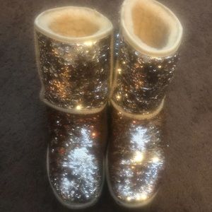 UGG GOLD BOOTS